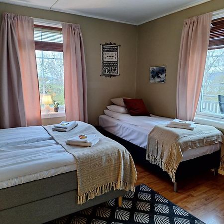 Privat Leilighet Pa Gard Med Badstue Og Nordlys Narvik Bagian luar foto