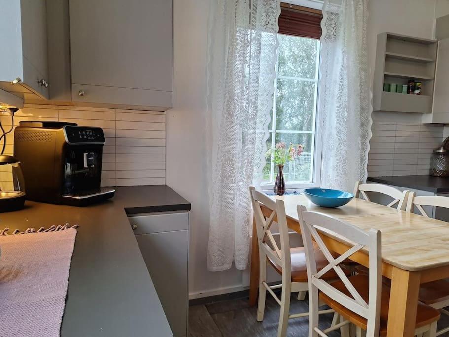 Privat Leilighet Pa Gard Med Badstue Og Nordlys Narvik Bagian luar foto
